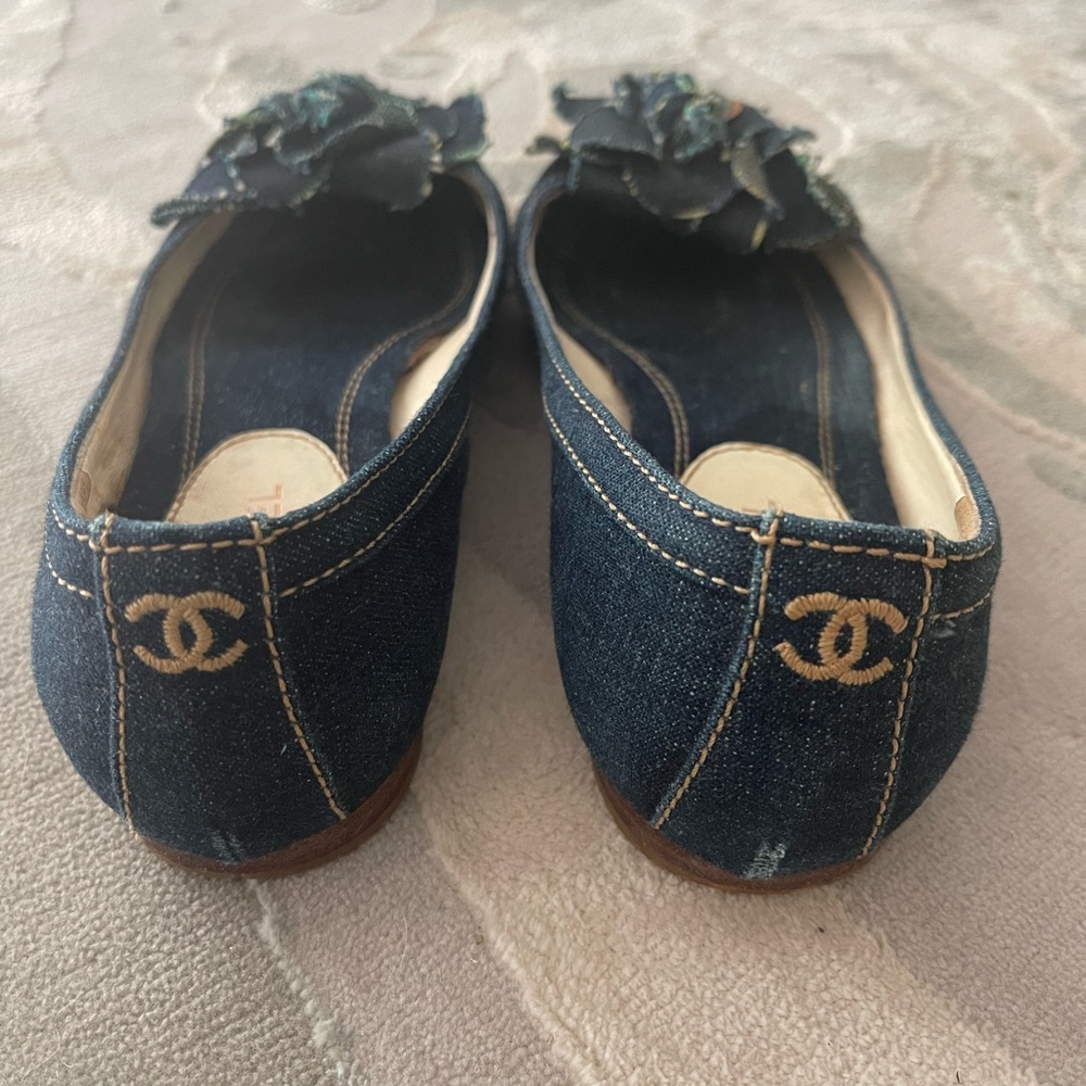 Authentic CHANEL flats denim size 37.5